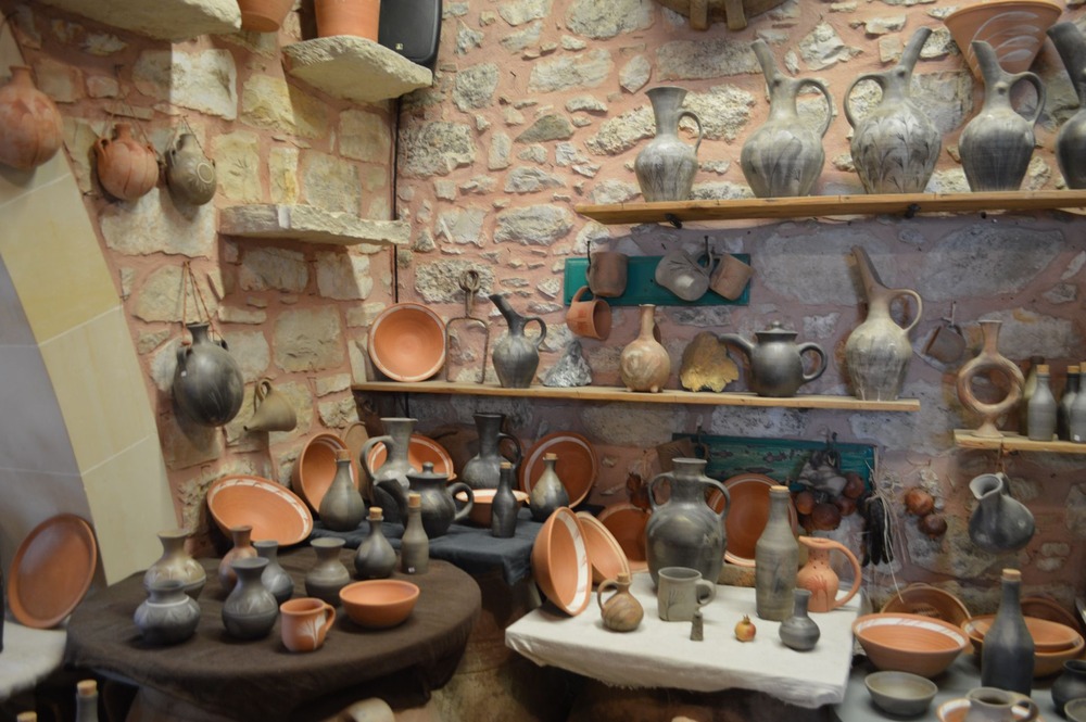 Fottur i Margarites-dalen, besk i keramikklandsby og Arkadi klosteret